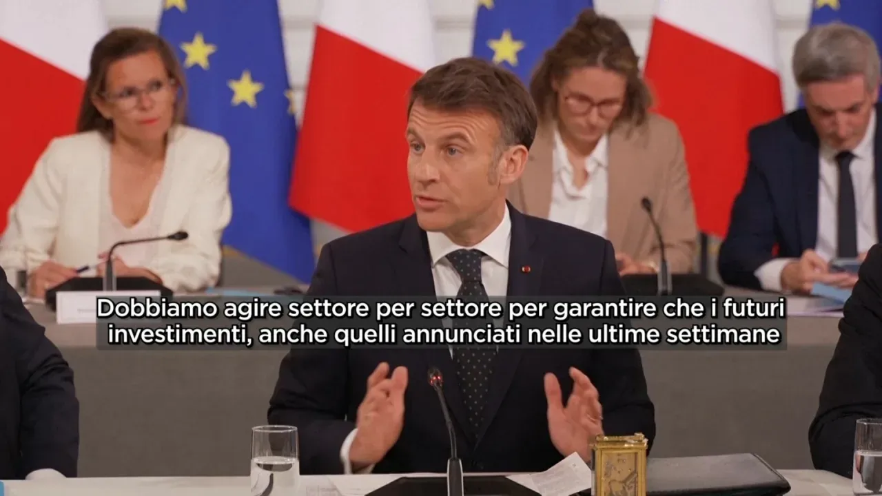 Dazi, Macron: obiettivo negoziare, ma intanto l’Ue deve sospendere investimenti in Usa