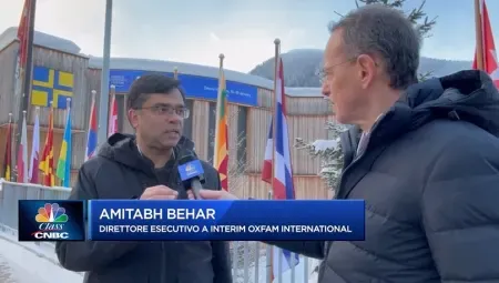 Davos 2024, il n.1 di Oxfam: fondamentale tassare i super ricchi