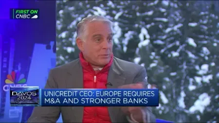 Davos, parla Orcel (Unicredit): Europa ha bisogno di M&A bancario