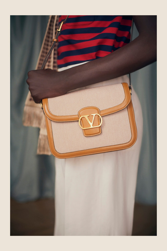 Una borsa Valentino by Alessandro Michele «Avant les débuts» spring 2025 (courtesy Valentino) 
