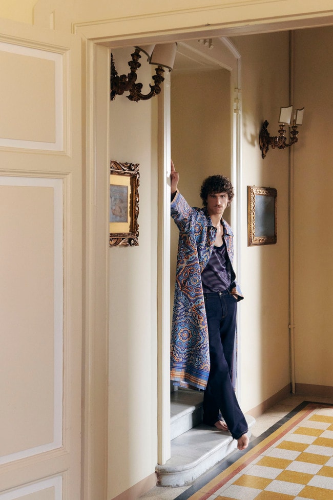 Un look Etro men summer 2025 (courtesy Etro)