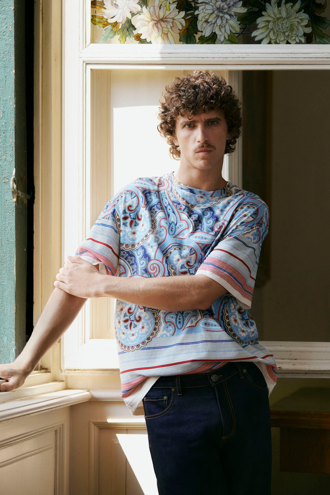 Un look Etro men summer 2025 (courtesy Etro)
