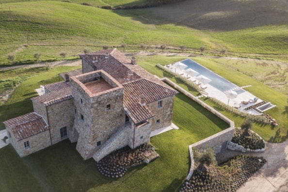  Camisa Homes & Villas: il nuovo lusso dell'ospitalita` privata tra ville, esperienze e identita` italiana  Camisa Homes & Villas: il nuovo lusso dell'ospitalita` privata tra ville, esperienze e identita` italiana 