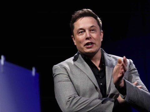 Bond Tesla in caduta, adesso rende il 5,65%