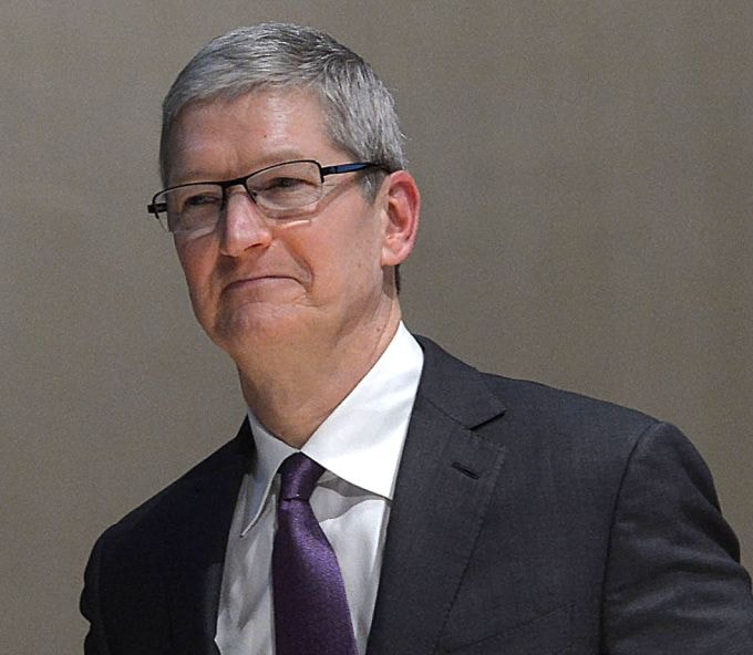 Cook scrive ai soci: la Cina ha fiaccato le vendite di Apple
