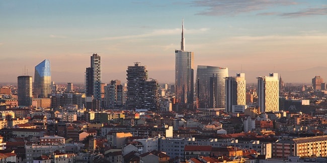 Casa: tengono i prezzi, transazioni in calo. Ripresa nel 2022-2023