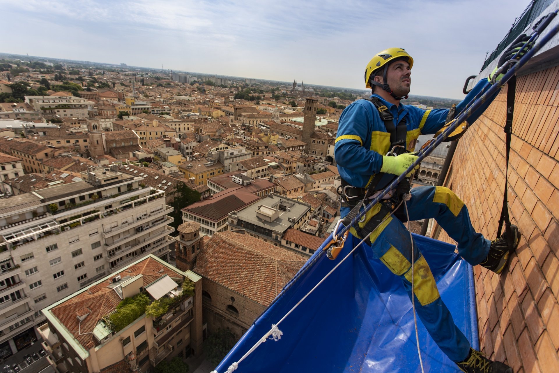 EdiliziAcrobatica: a maggio venduto sale del 452% a/a