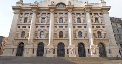 Piazza Affari chiude sotto la parità (-0,36%) con spread Btp/Bund a 130 punti 
