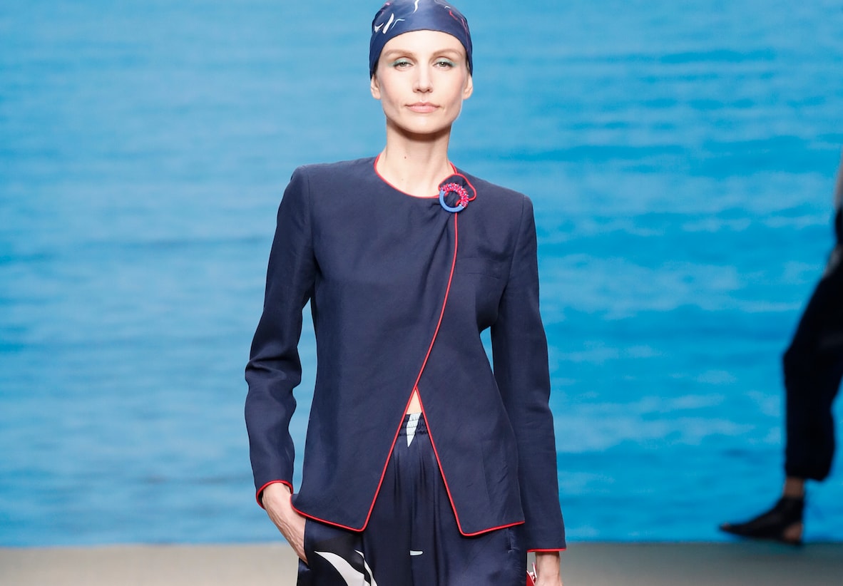 Un look Giorgio Armani per la s-s 2022