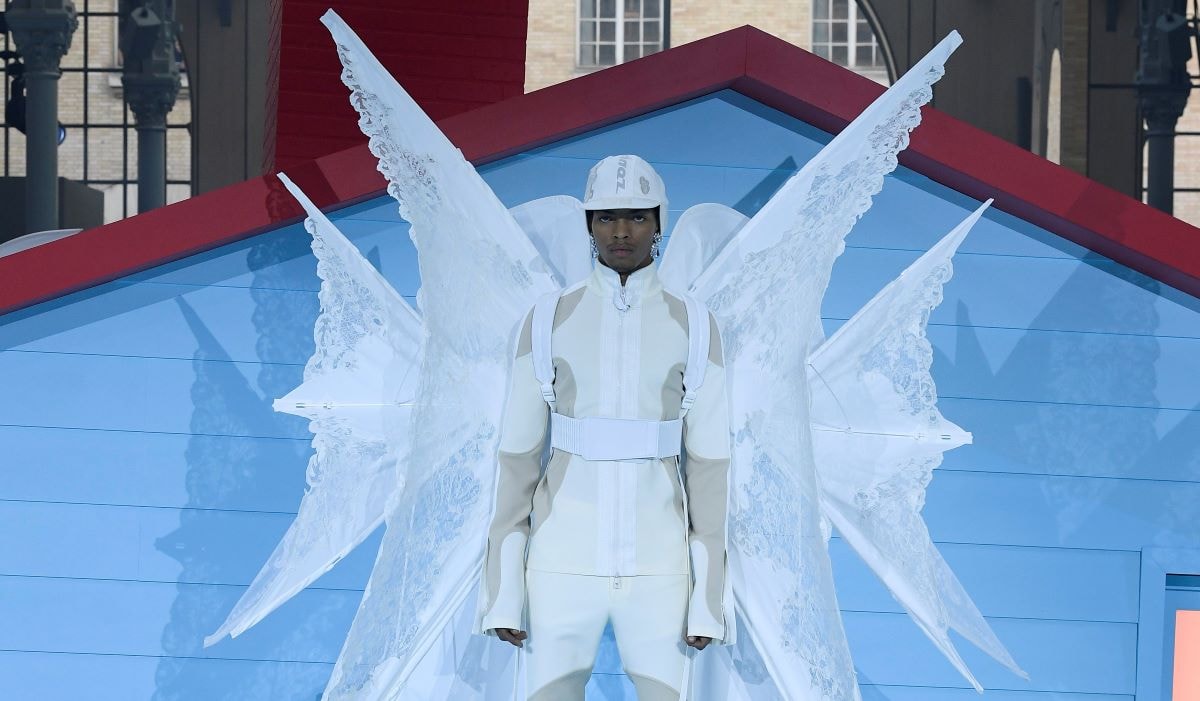 A look from the fall-winter 2022/23 by Louis Vuitton