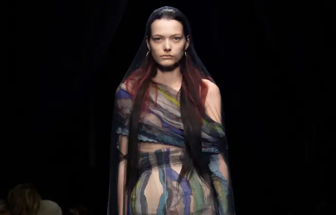 A summer 2022 look Jean Paul Gaultier designed by Glenn Martens