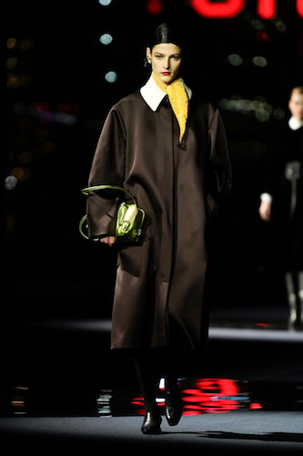 A look from Tory Burch's fall-winter 2022/23 