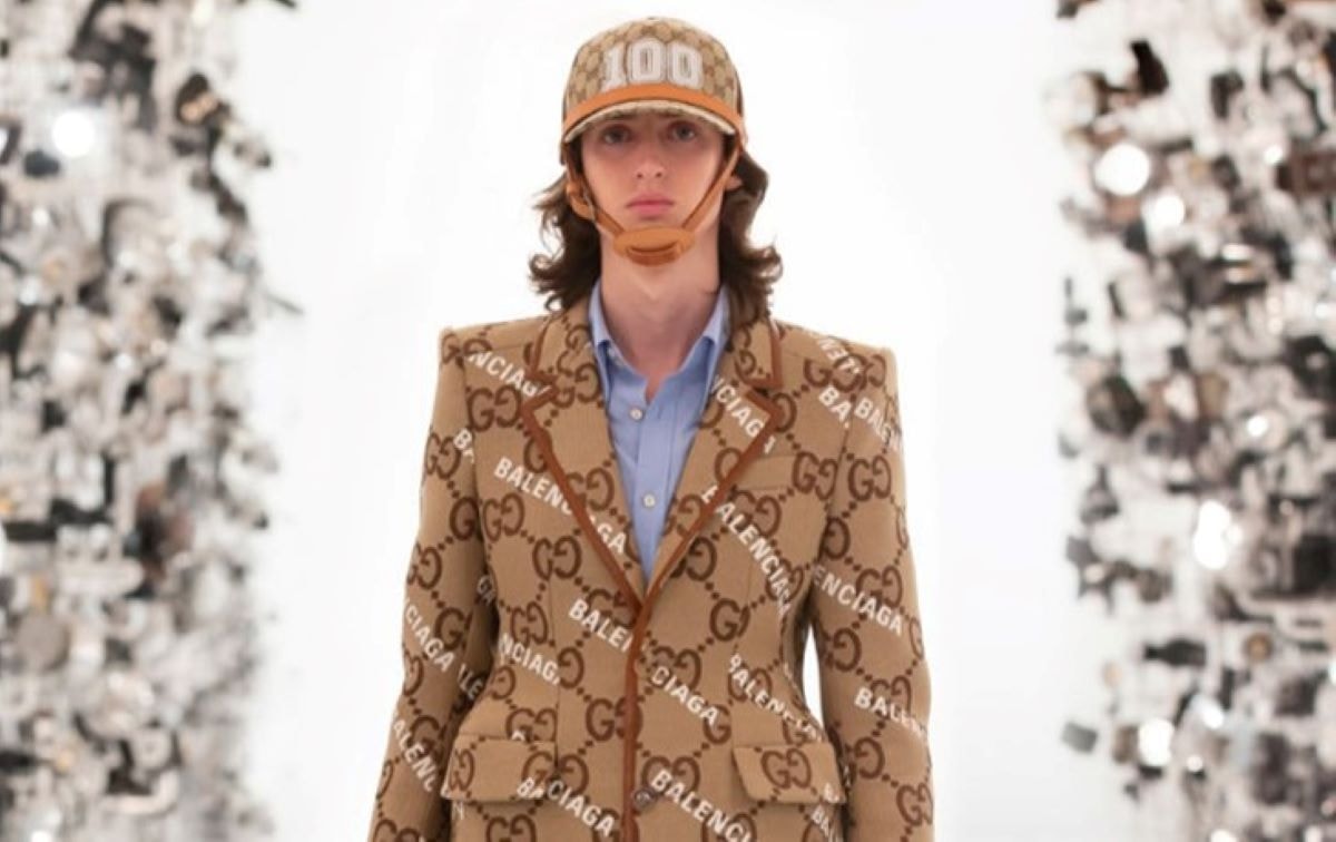 Un look della collezione Aria di Gucci e Balenciaga