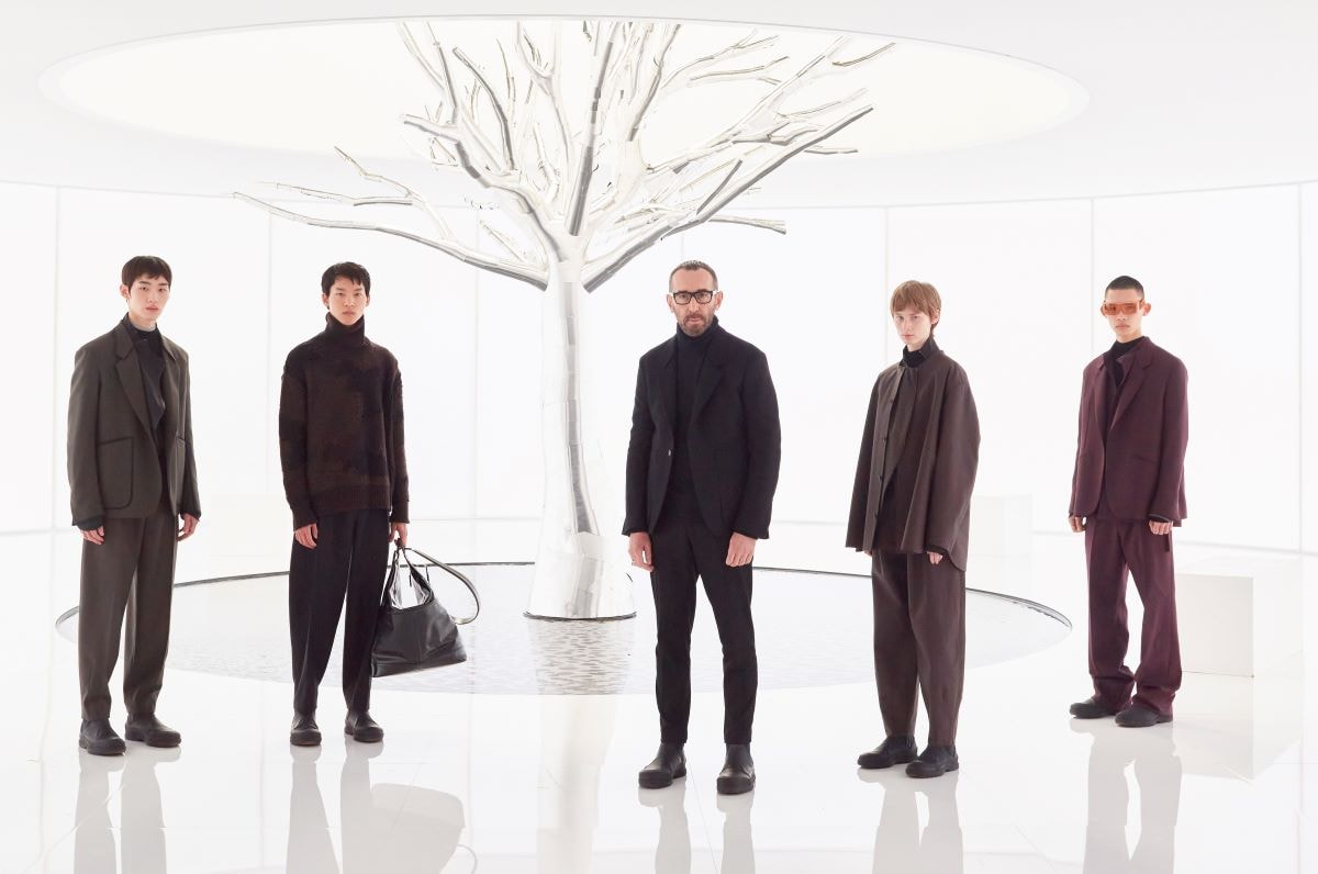 At the center, Alessandro Sartori in a shot from MFF-Magazine For Fashion N.110. Zegna fw 2022 look (courtesy Zegna)