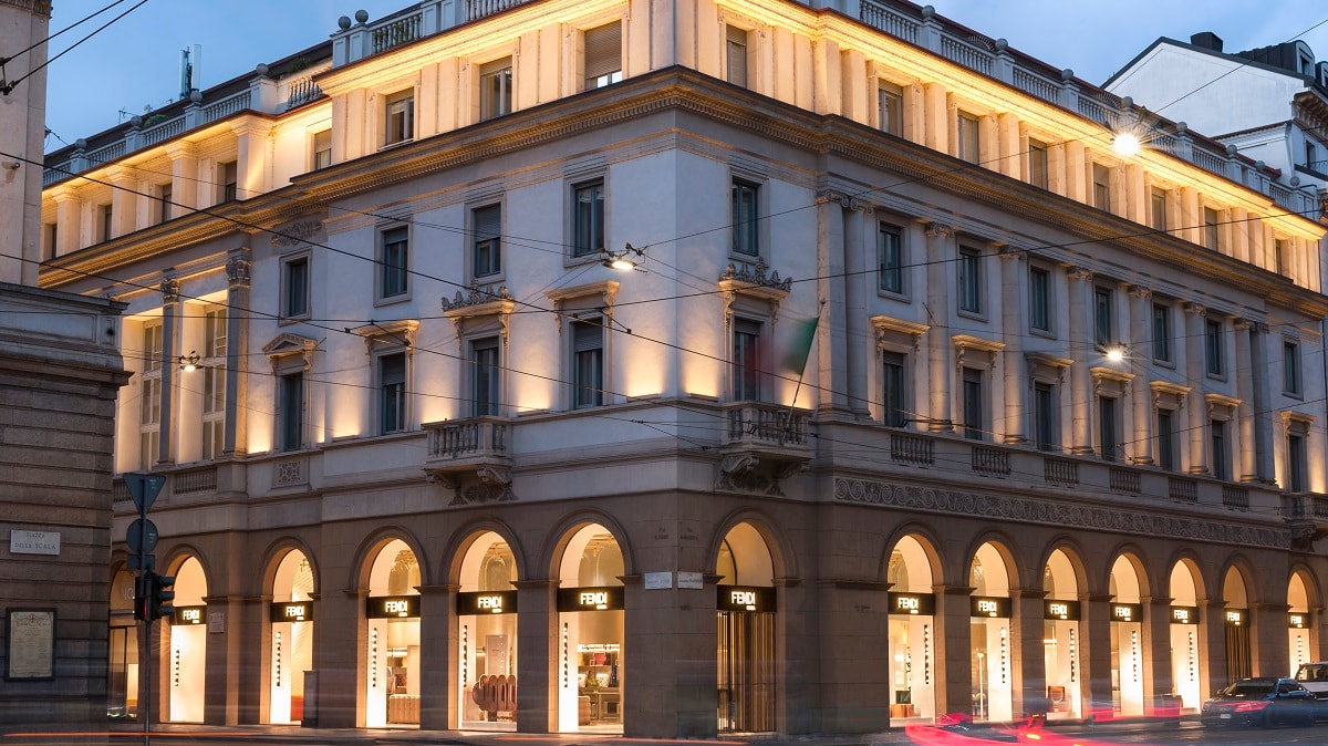 The Fendi casa flagship store in Piazza della Scala in Milan (ph. Andrea Ferrari)