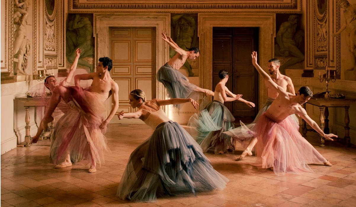 A frame of «Nuit romaine» (courtesy Dior/Noemi Ottilia Szabo)