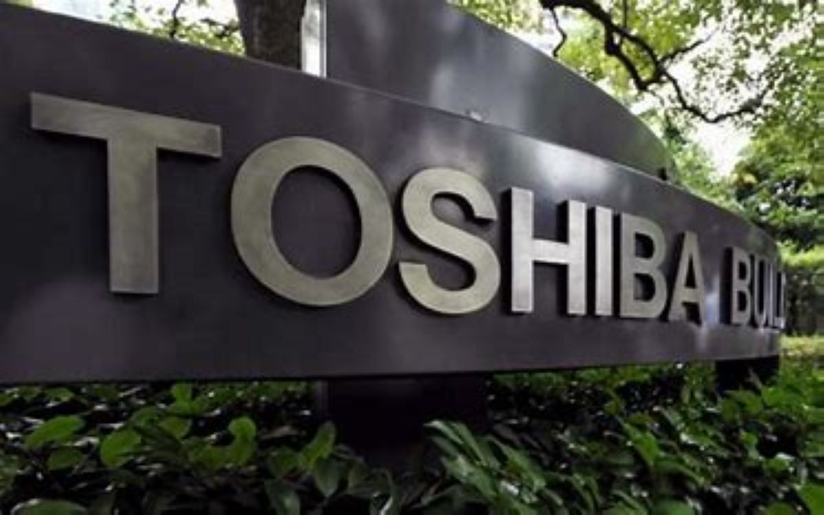 Sul tavolo di Toshiba otto offerte, scrematura dopo l'assemblea del 28 giugno
