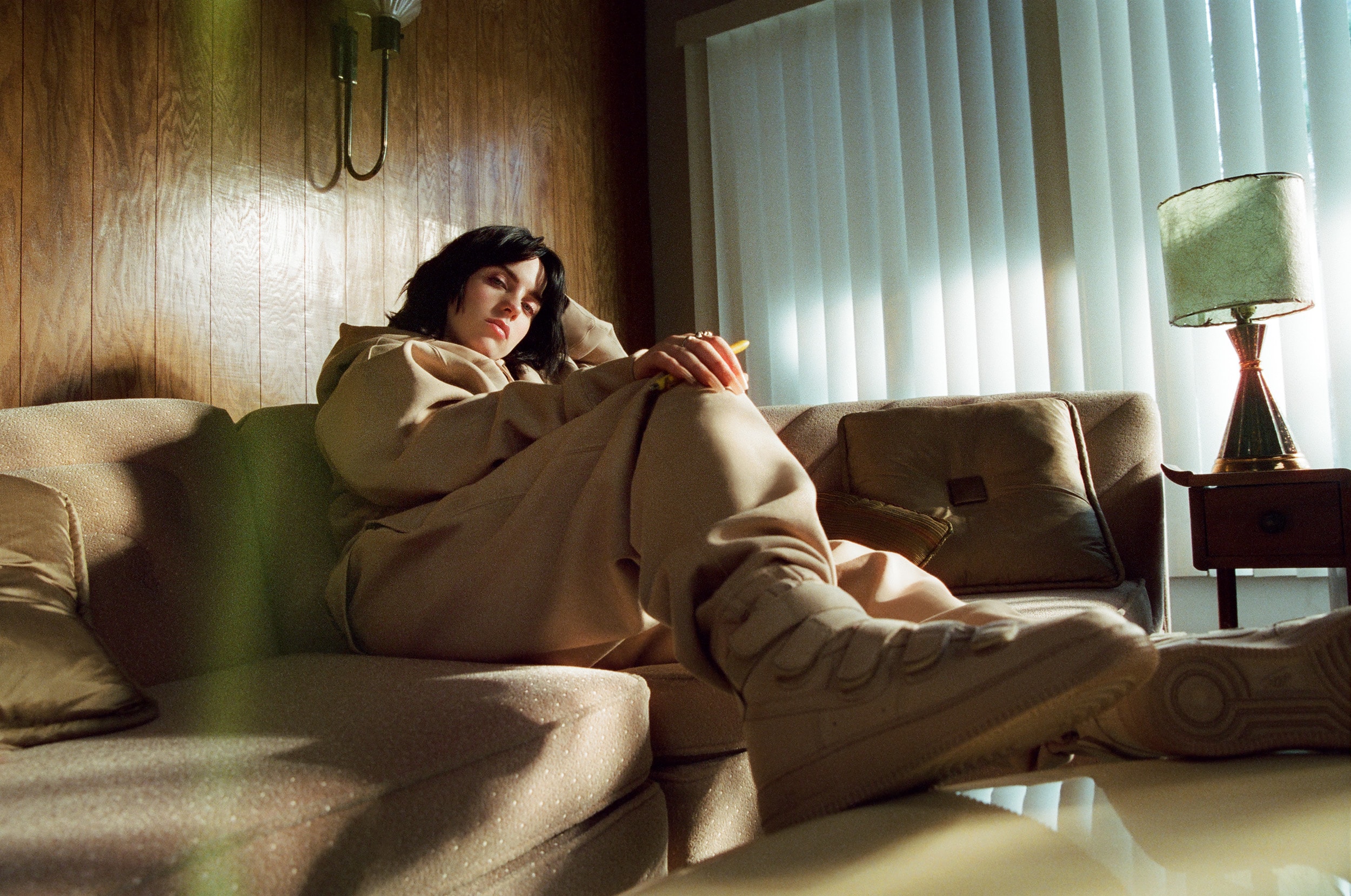 Billie Eilish in the Nike air force 1 Billie campaign (ph official website)