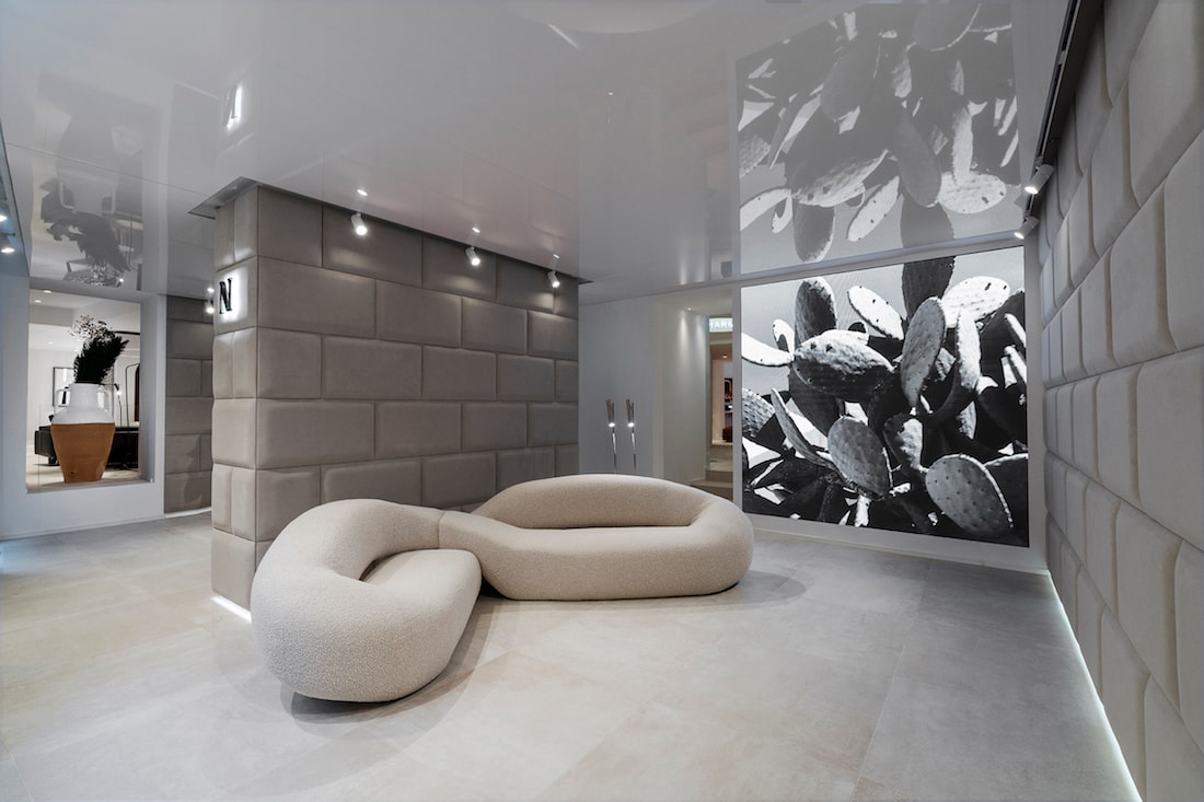 Il nuovo showroom di Natuzzi, disegnato da Fabio Novembre (courtesy Natuzzi/Andrea Martiradonna)
