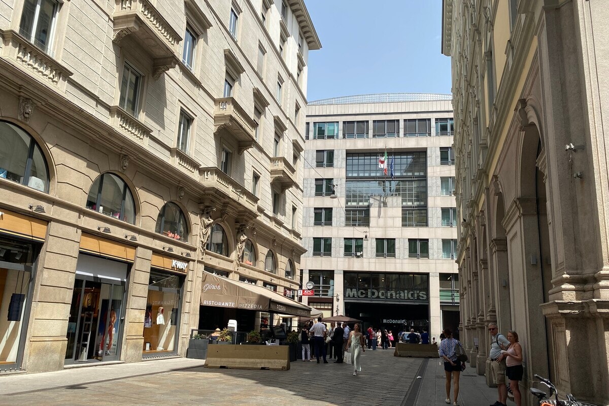  Galleria Ciro Fontana	