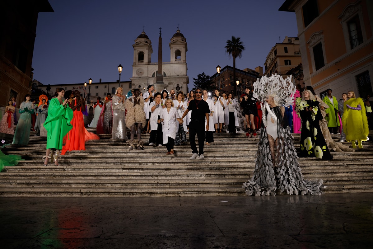 Valentino haute couture fall 2022/23 