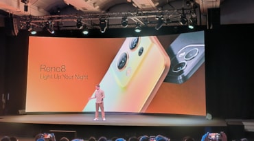 Oppo Reno 8, focus sulla fotografia con MariSilicon X e batteria sempre in salute
