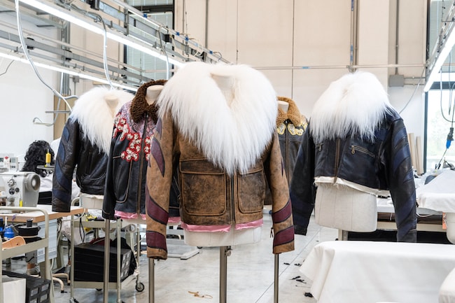 Il making-of del progetto Upcycled (courtesy Miu miu)