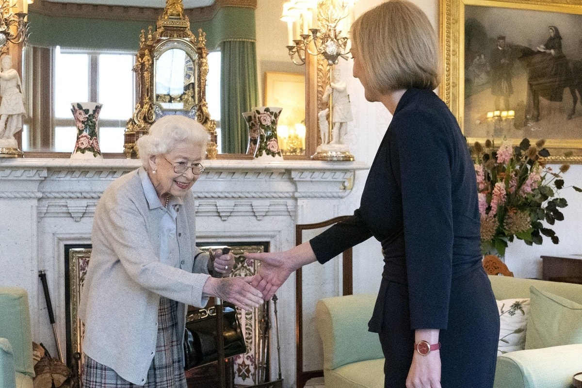 The Queen with prime minister Liz Truss