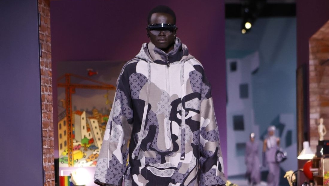 A look from the Louis Vuitton fall-winter 2023/24 fashion show (courtesy Louis Vuitton)