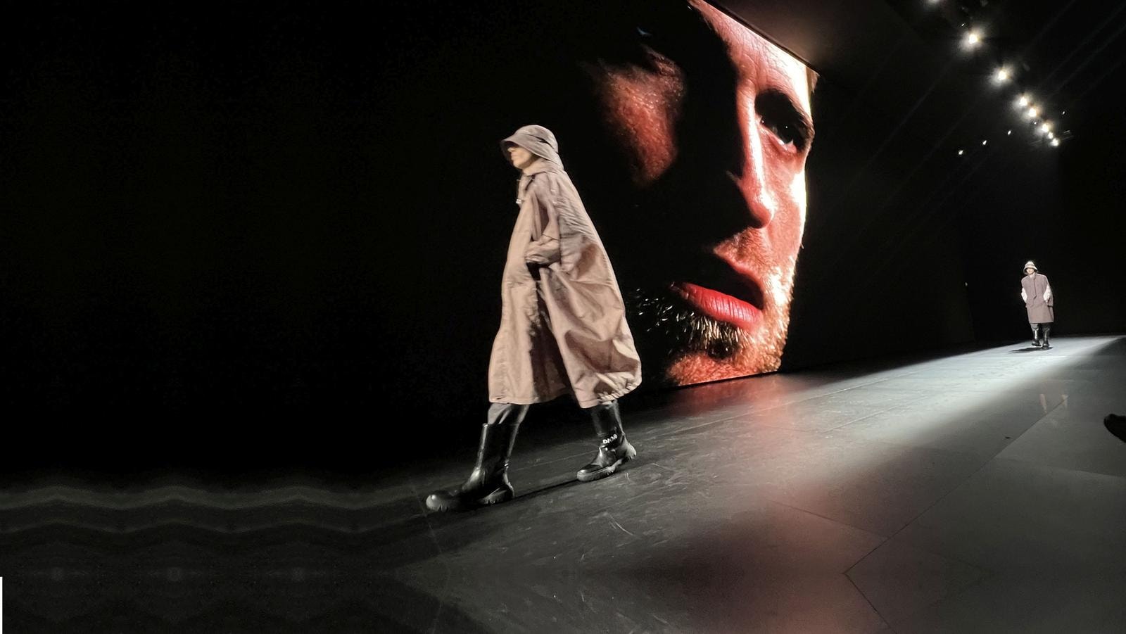 A moment from the Dior fall-winter 2023/24 fashion show