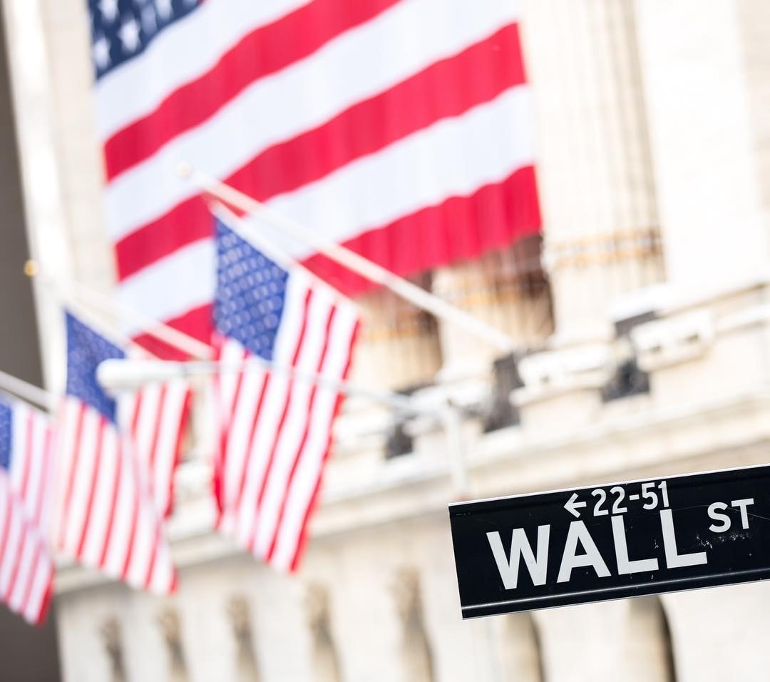 La diretta da Wall Street | Le borse Usa chiudono deboli. Nasdaq -0,7%. In rialzo i rendimenti Treasury e le attese sui tassi Fed