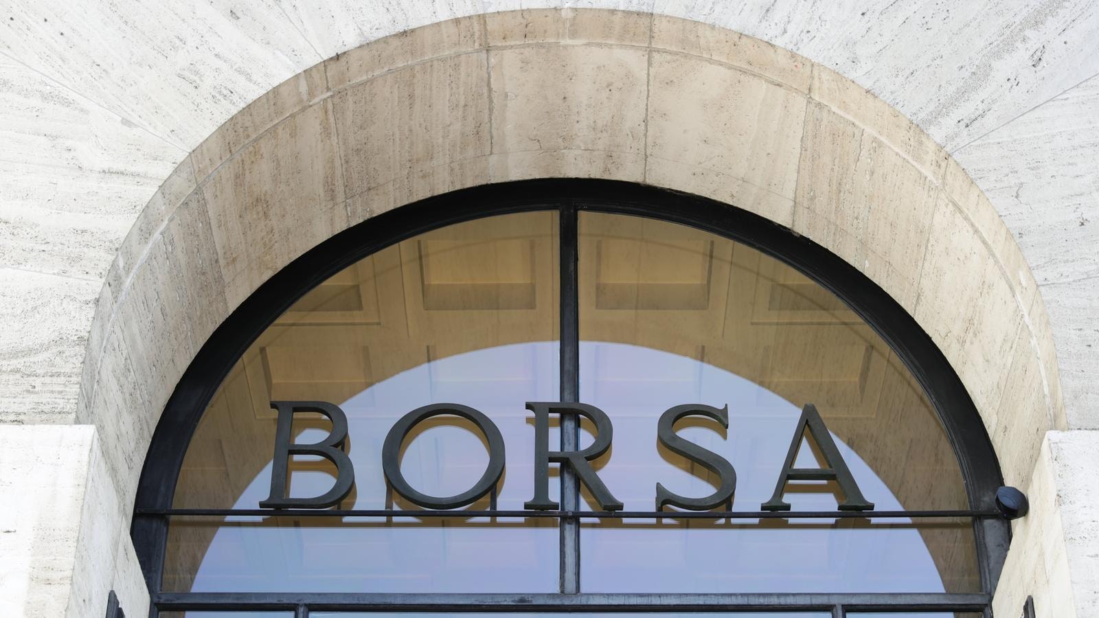 ESTERNO  PALAZZO MEZZANOTTE BORSA ITALIANA MILANO PIAZZA AFFARI