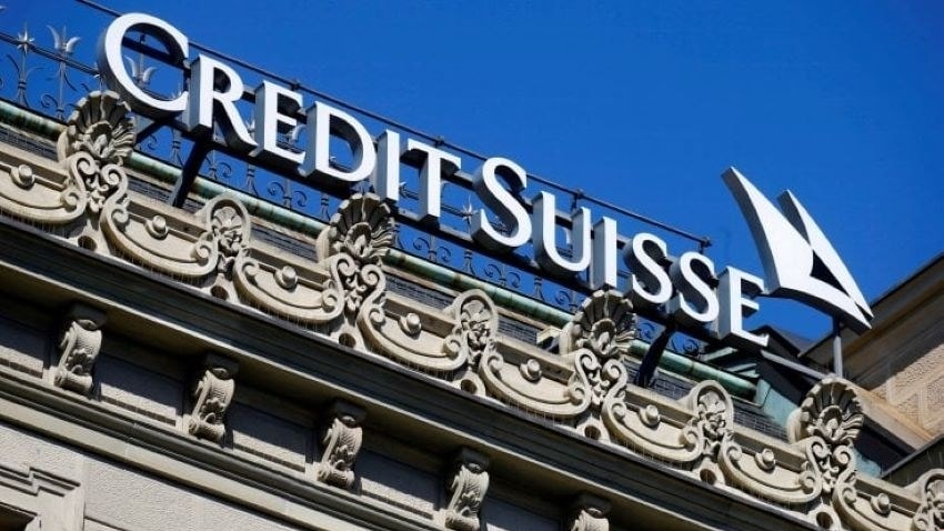 Credit Suisse e Deutsche Bank, ecco tutti i fondi che sono andati short contro le due banche. E che hanno nel mirino altri istituti italiani