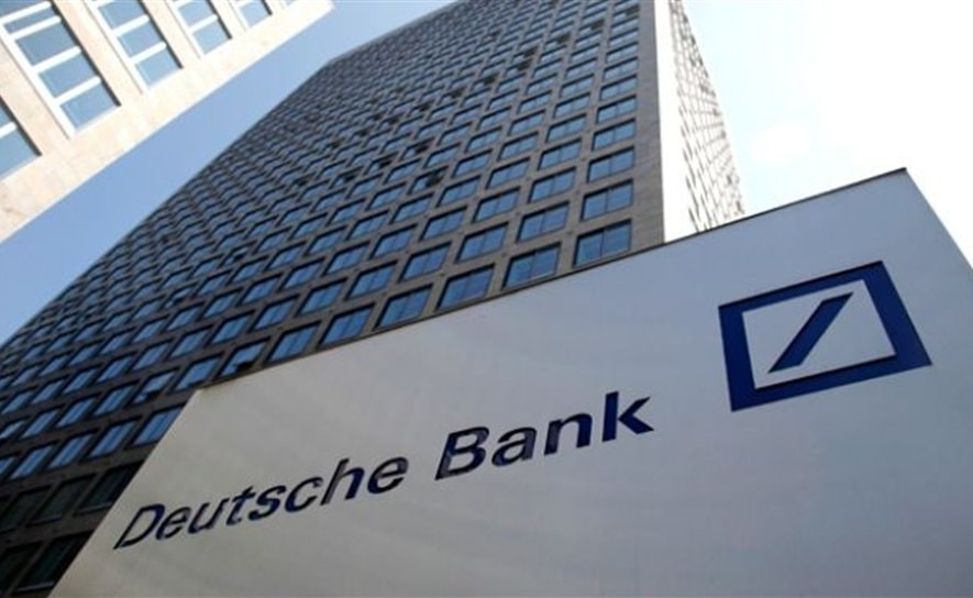 Deutsche Bank, ecco come i credit default swap hanno fatto crollare le azioni. Il faro dei regolatori