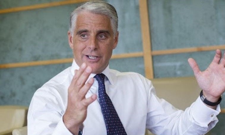 Intesa Sanpaolo e i fondi internazionali bocciano lo stipendio del ceo di Unicredit Andrea Orcel