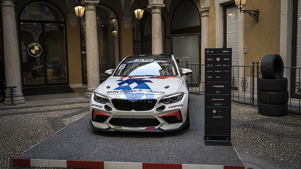 Bmw e Mini scendono in pista