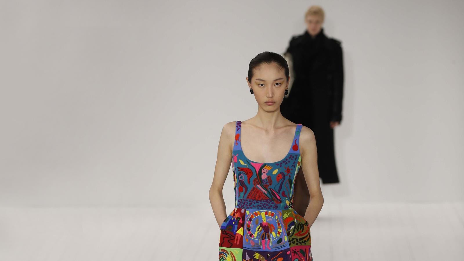 A look Chloé fall-winter 2023/24 (courtesy Chloé)