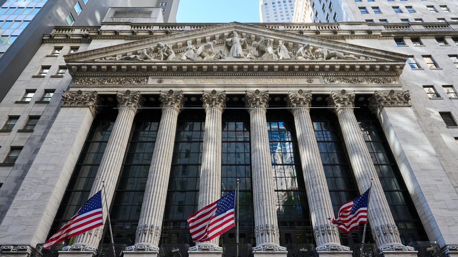 La diretta da Wall Street | Balzo del Russell 2000 (+2,7%). Piatti gli indici principali in attesa dell’inflazione