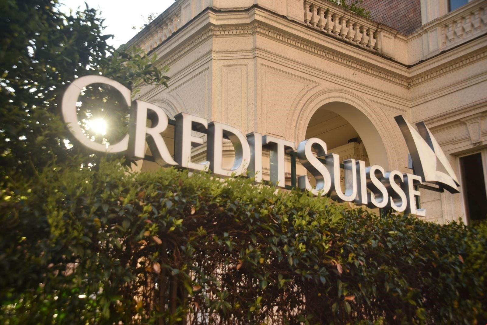 Caccia ai transfughi del Credit Suisse. Ecco dove sono finiti i banker del gruppo di Zurigo