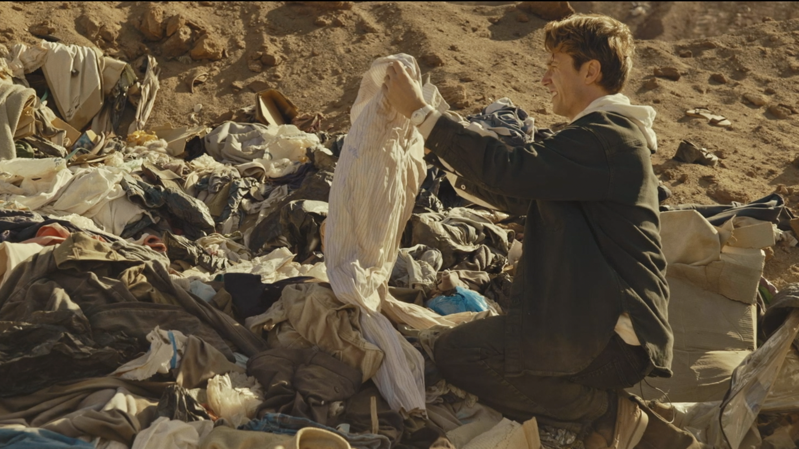 Un momento di «Junk-Armadi piedi» (courtesy Will media/Sky)