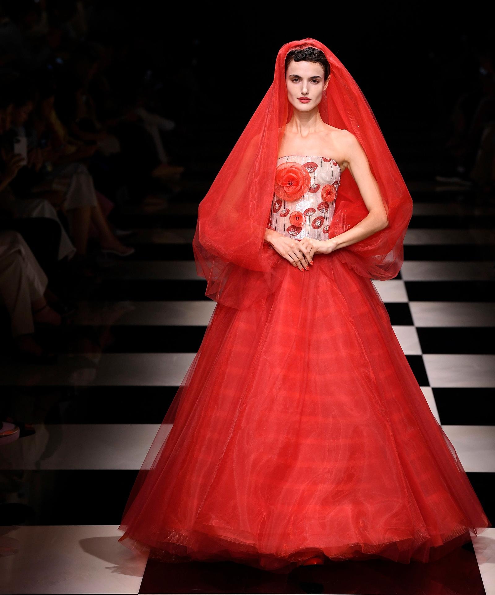 Un look Armani Privè (courtesy Giorgio Armani)