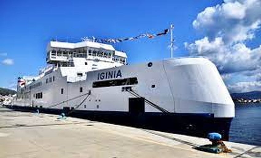 Le Fs varano la nave ibrida Iginia, viaggia anche a batterie ed &egrave; in servizio nello Stretto di Messina