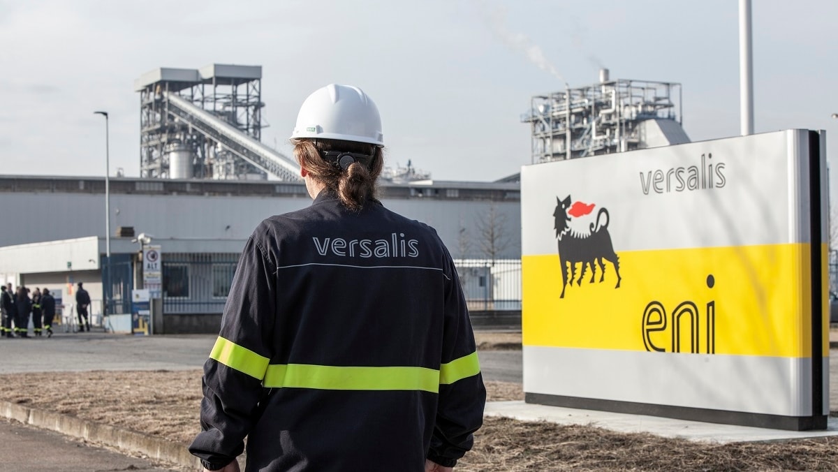 Eni, firmata la partnership con Slb per commercializzare la tecnologia che controlla le perdite nei condotti