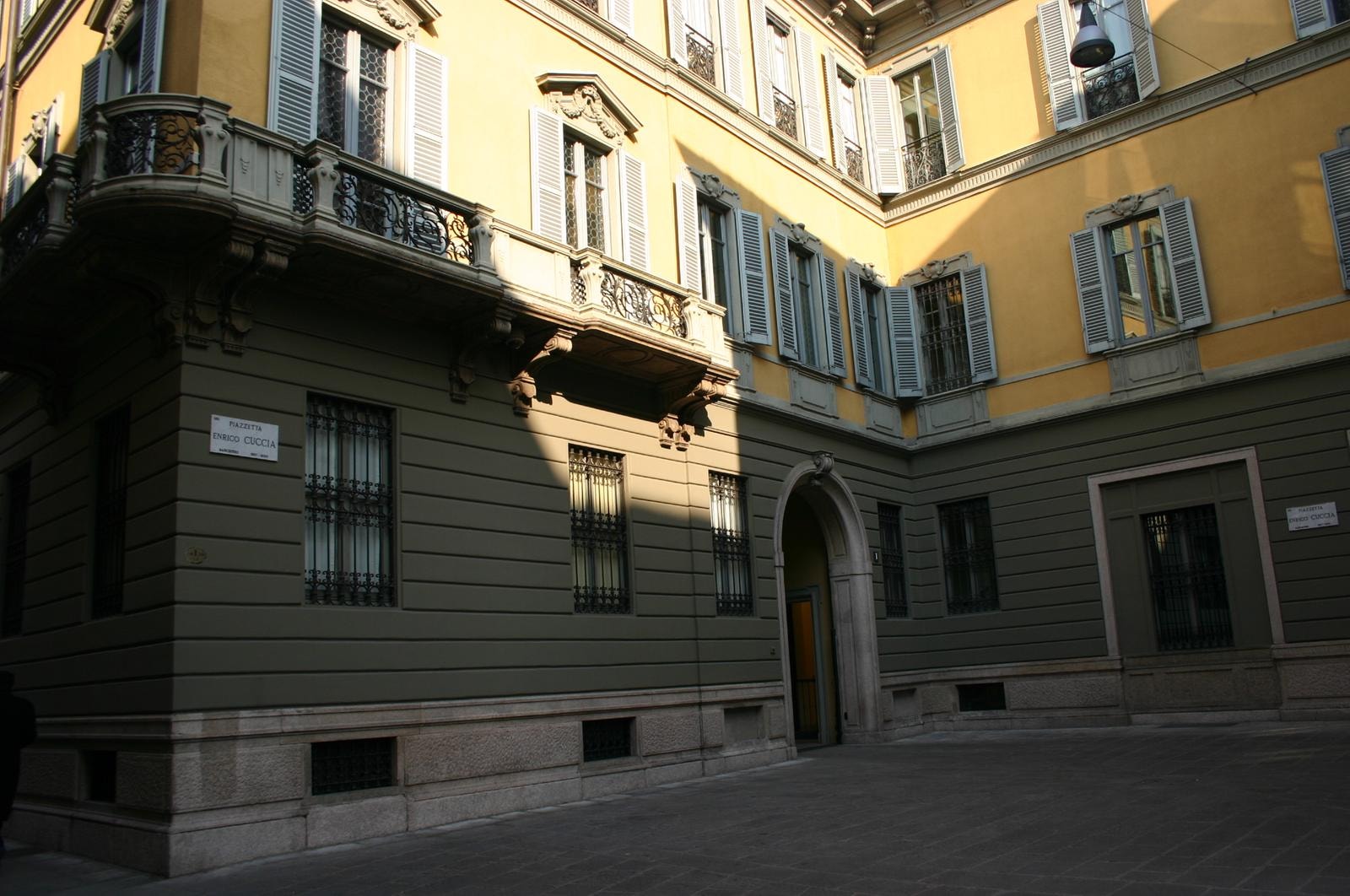 Mediobanca chiude le porte a Delfin. Si va verso la conta in assemblea   