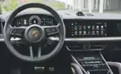 Porsche Cayenne, il Suv convince anche in veste ibrida