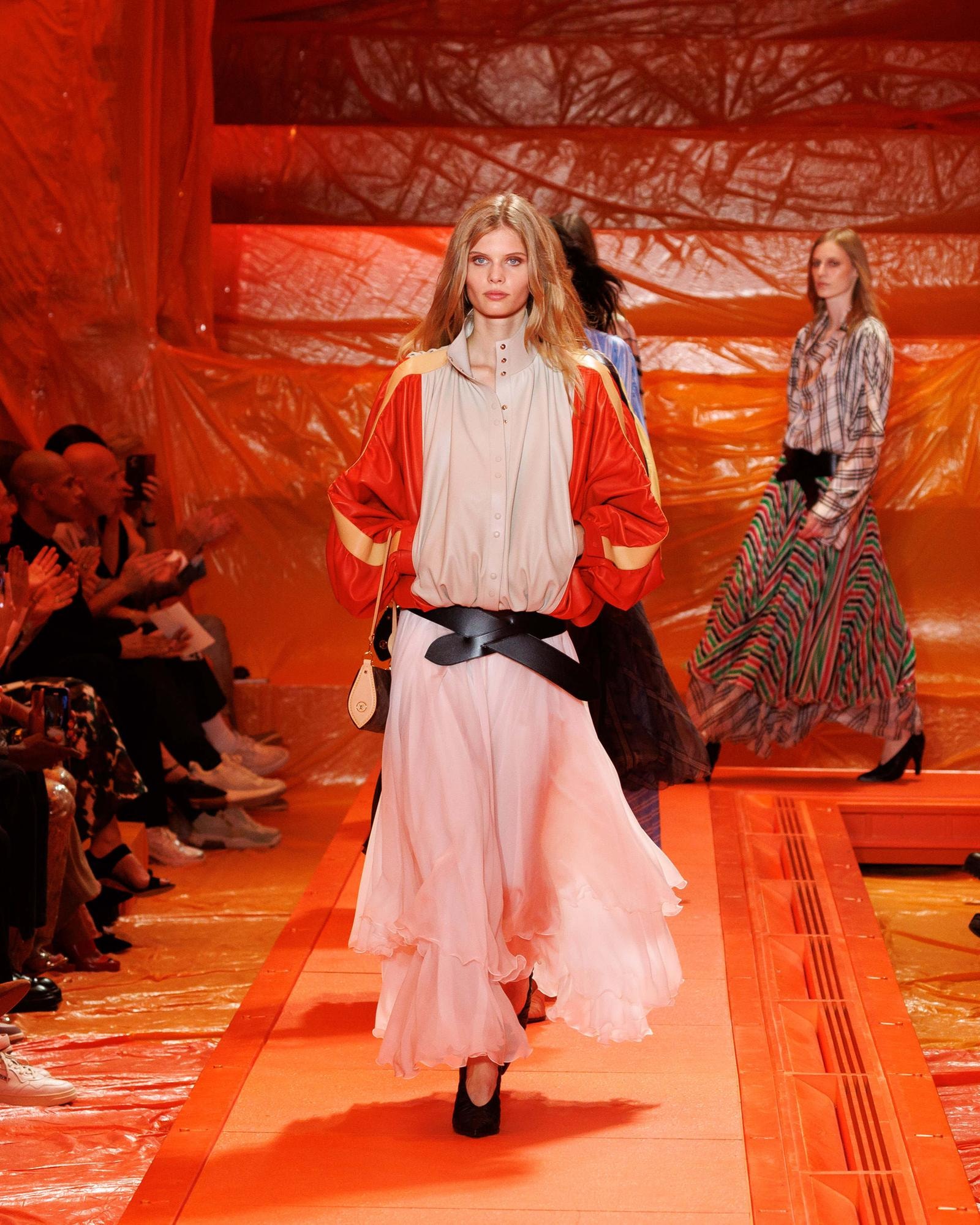 Il finale della spring-summer 2024 di Louis Vuitton