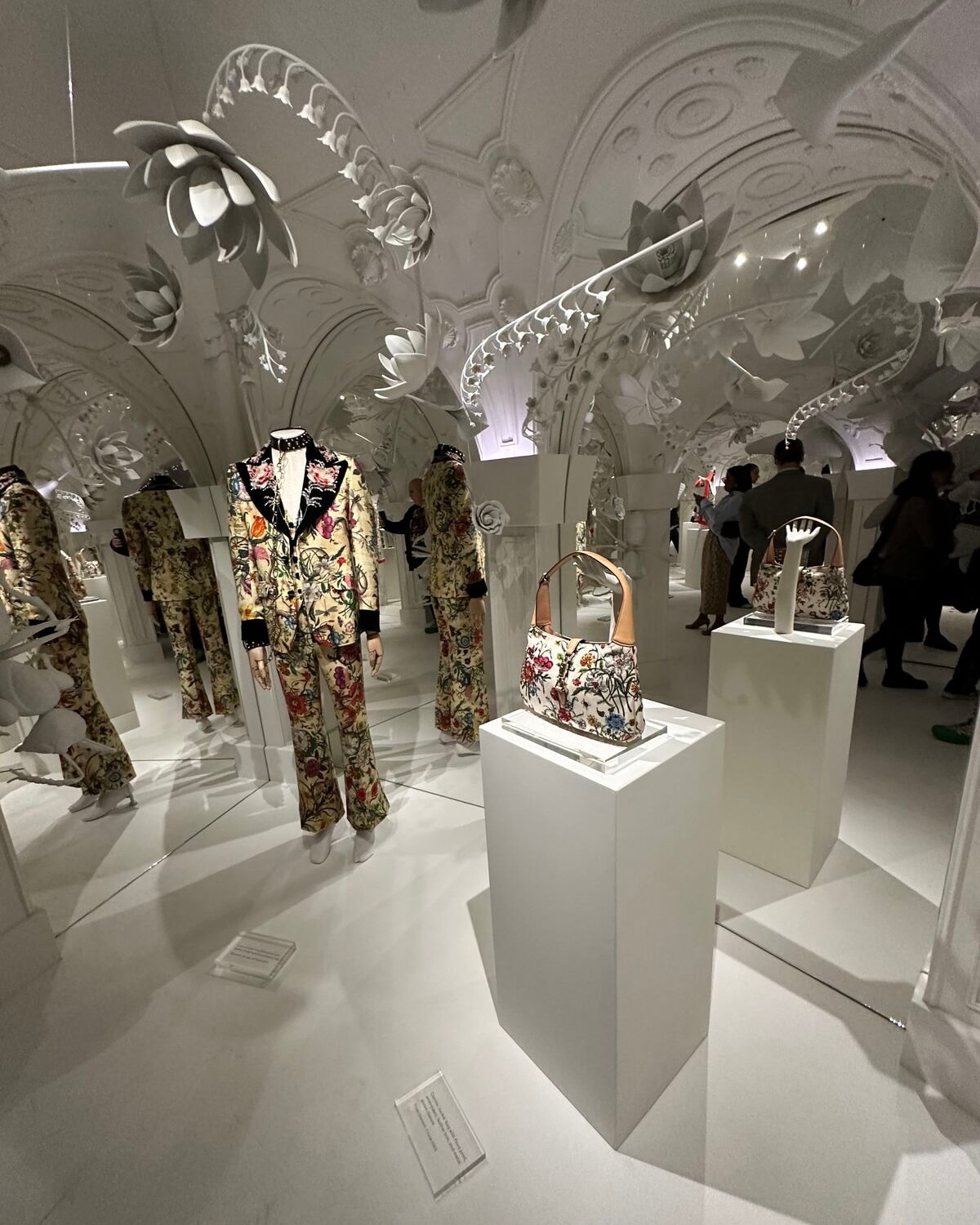La mostra Cosmos di Gucci a Londra (courtesy Gucci)