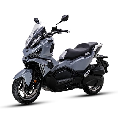Il Sym ADX 125 è sicuro, hi-tech e moderato nei consumi