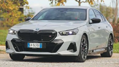 BMW Serie 5, comfort e tecnologia si confermano al top