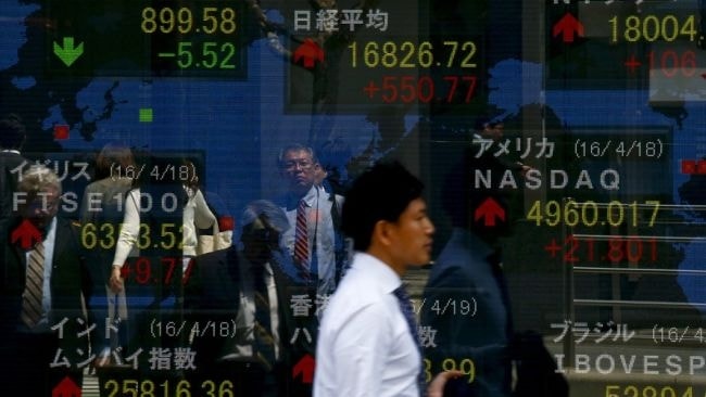 La Cina esporta met&agrave; delle attese, borse in netto rosso. La banca centrale australiana torna ad alzare i tassi